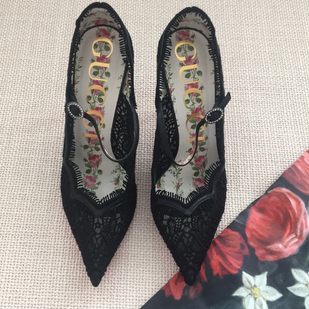 Gucci Virginia Leather and Lace Pump